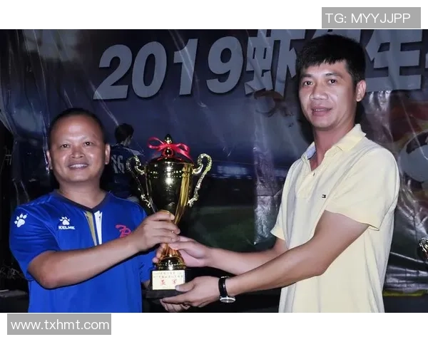 足球明星风采尽现 数字油画艺术作品展现球场传奇